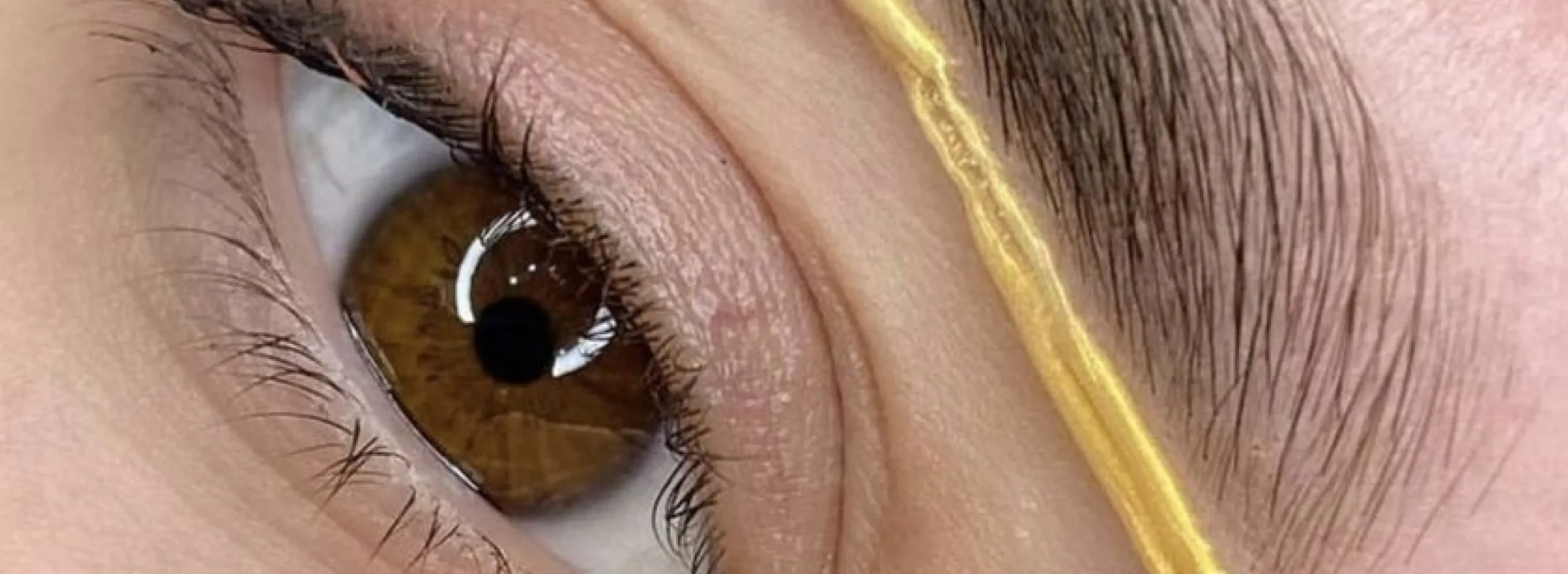 How to Wax Eyebrows - buyitalwax.com